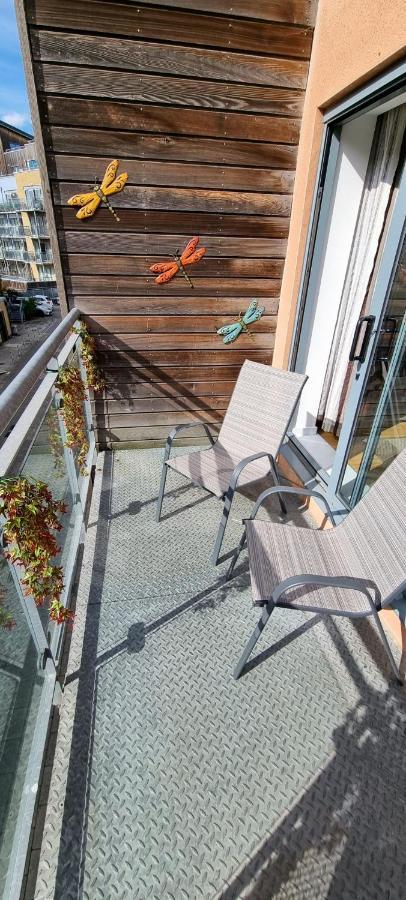 360 Serviced Accommodations - Colchester Marine Quay - 1 Double Bedroom Apartment ภายนอก รูปภาพ
